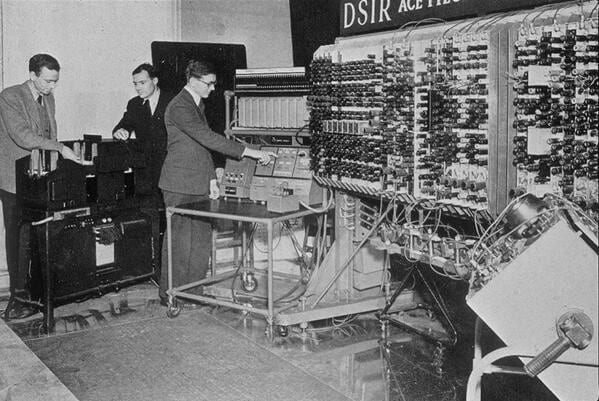 imagens históricas - o primeiro computador