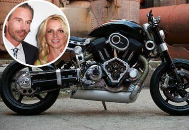 Celebridades - Moto