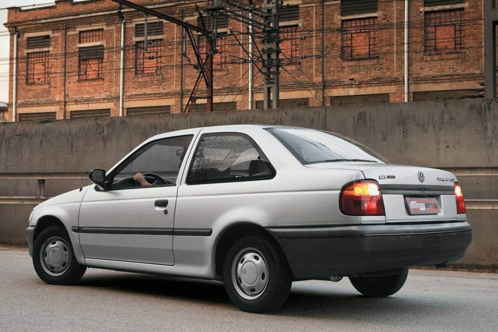 carros baratos - volkswagen logus CL